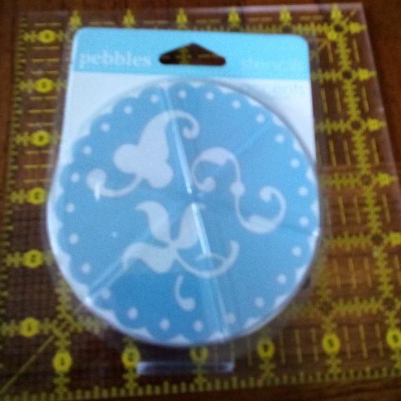 Pebbles Stencils - 10 Flowers & 10 Accents - Picture 2 of 6